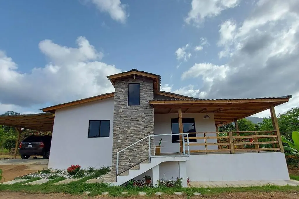 Cabana Vista A Las Montanas De Manabao República Dominicana