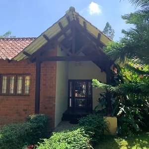 Maria Paula Villa